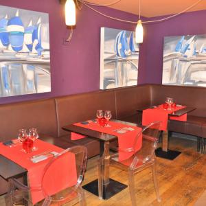 Fond de la salle du restaurant